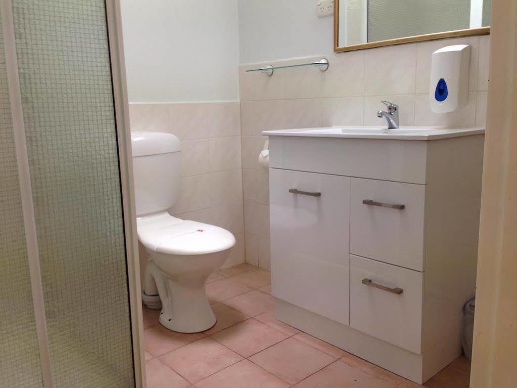 Bright Avenue Motor Inn Экстерьер фото